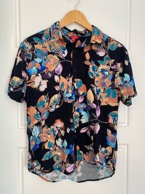 Guess Men’s Medium Black Floral Short-Sleeve Button-Down Shirt Silky Summer